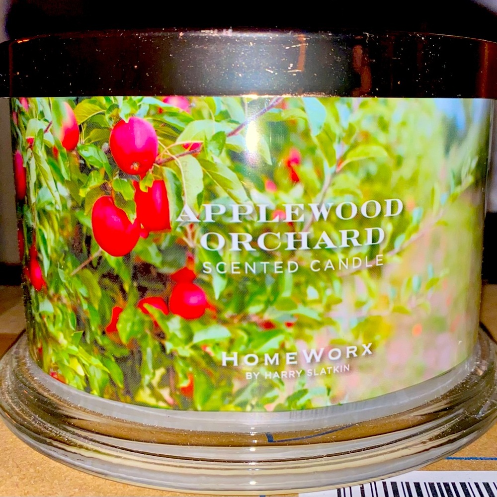 LAST ONE! “APPLEWOOD ORCHARD” HOMEWORX BY HARRY SLATKIN CANDLE NEW